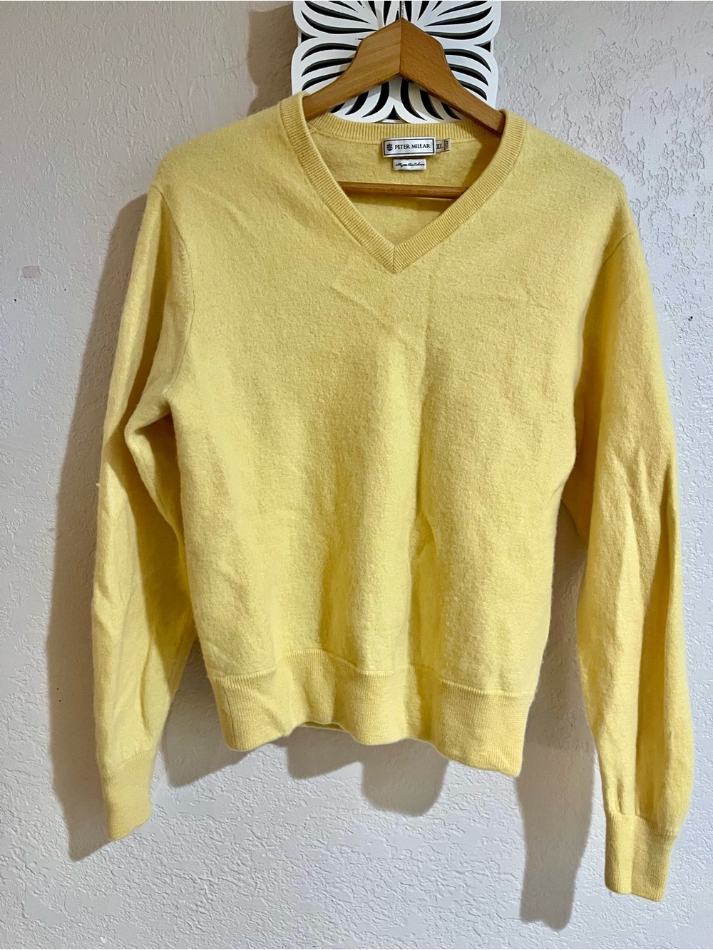 Peter Millar Pale Yellow Women's V-Neck 100% Cashmere Sweater